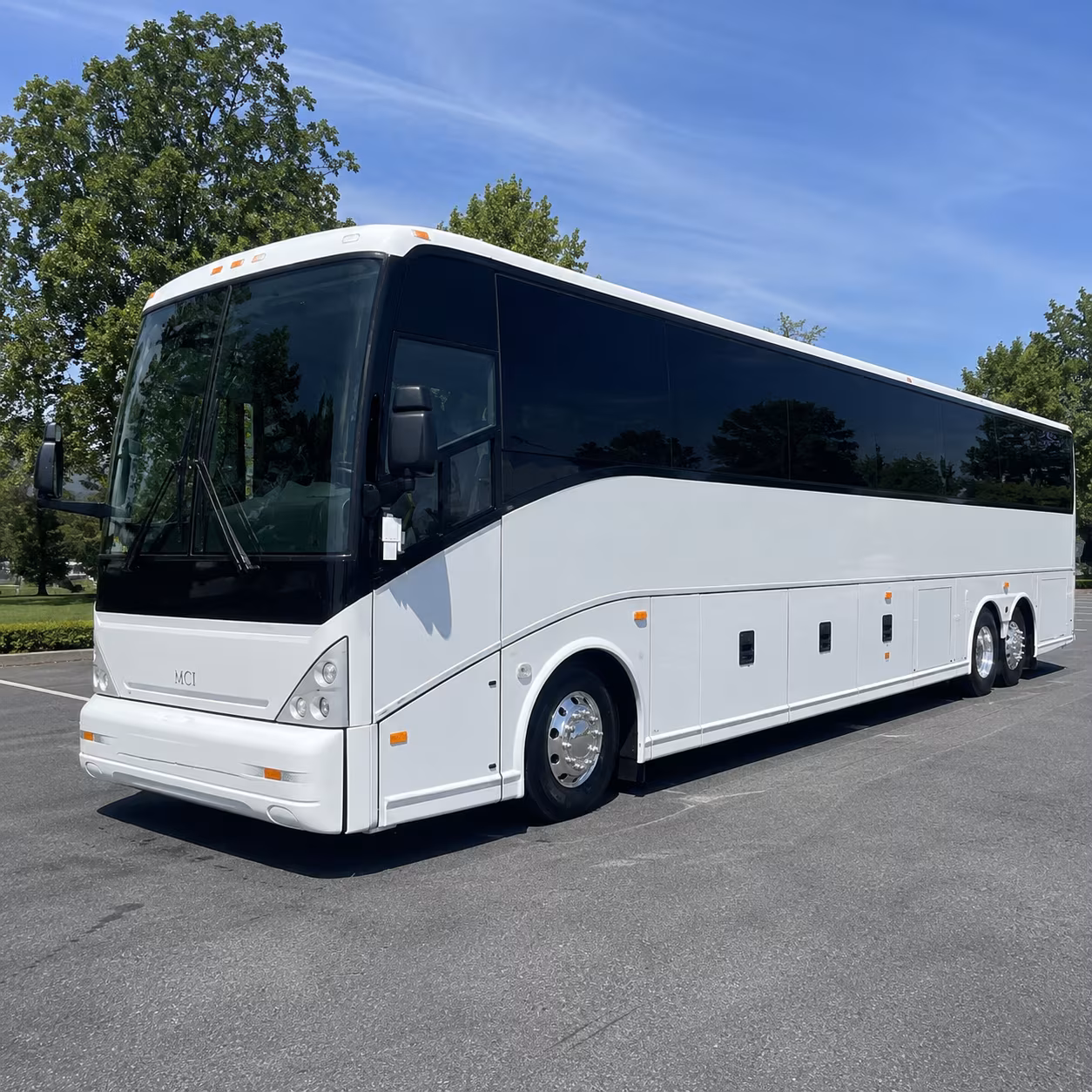 conference shuttle service between lakewood hotels and the colorado convention center